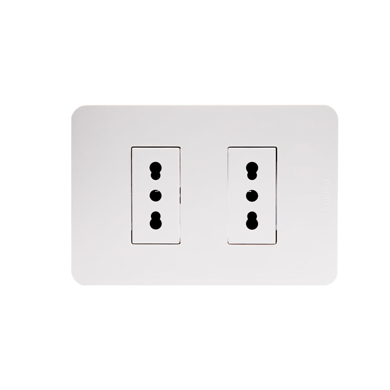 Toma corriente Doble 10A/16A Blanco Armado MatixGO