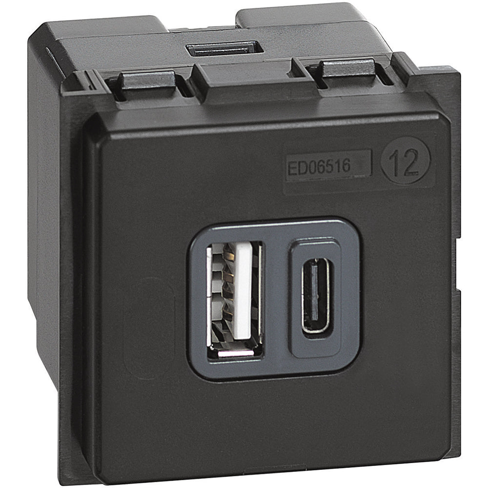 K4287C2 - Cargador USB tipo A y C de 5Vdc de 1.500 mA / 3.000 mA – Bticino  store